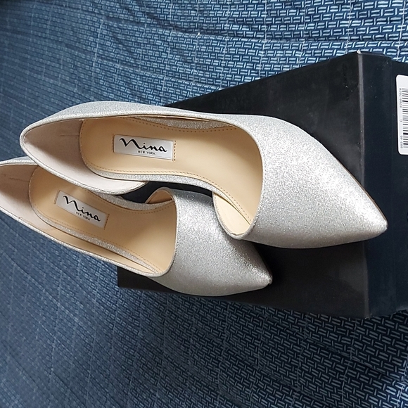 Ladies shoes - Picture 1 of 6